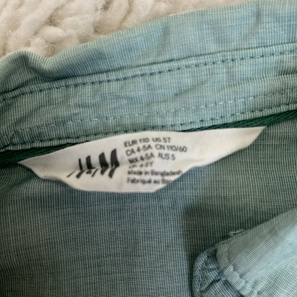 H&M button down shirts. Size 5T. - Picture 5 of 6